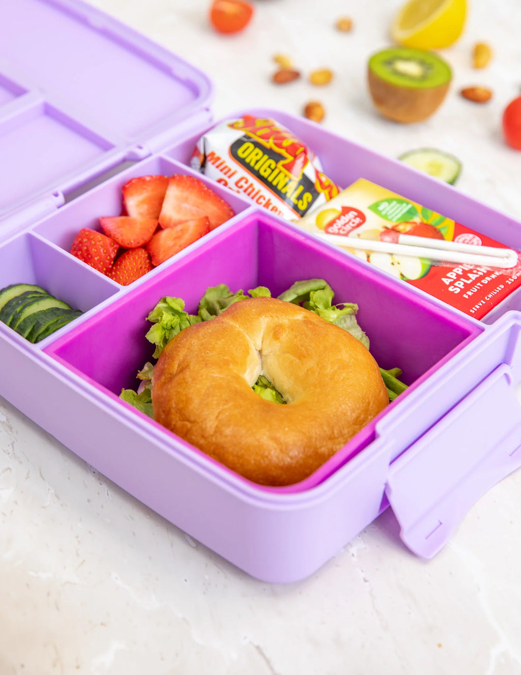 MontiiCo FEAST čtvercový silikonový tác Fuchsia