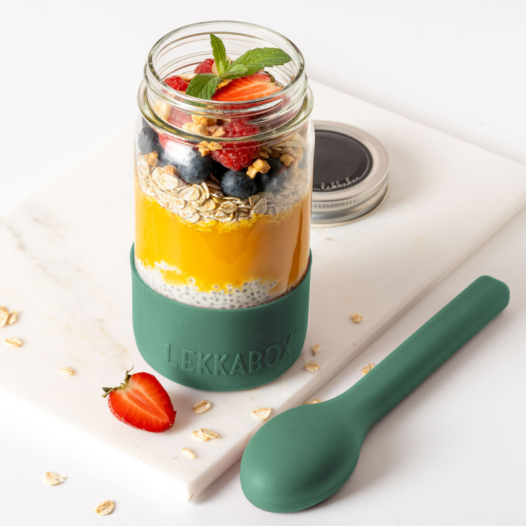 LEKKABOX Meal Prep – skleněná dóza s víčkem a silikonovým chráničem, 500 ml les