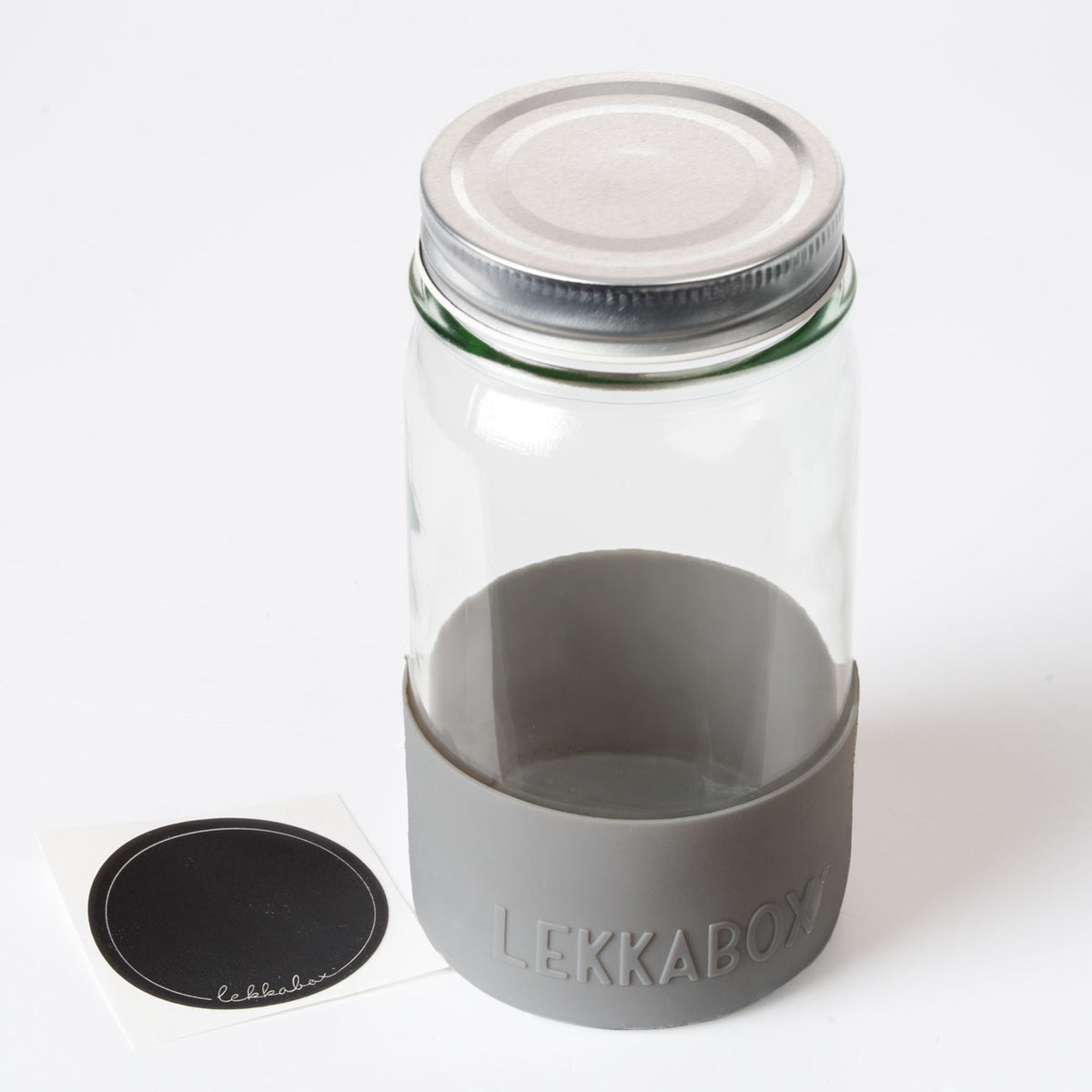 LEKKABOX Meal Prep – skleněná dóza s víčkem a silikonovým chráničem, 500 ml sivá