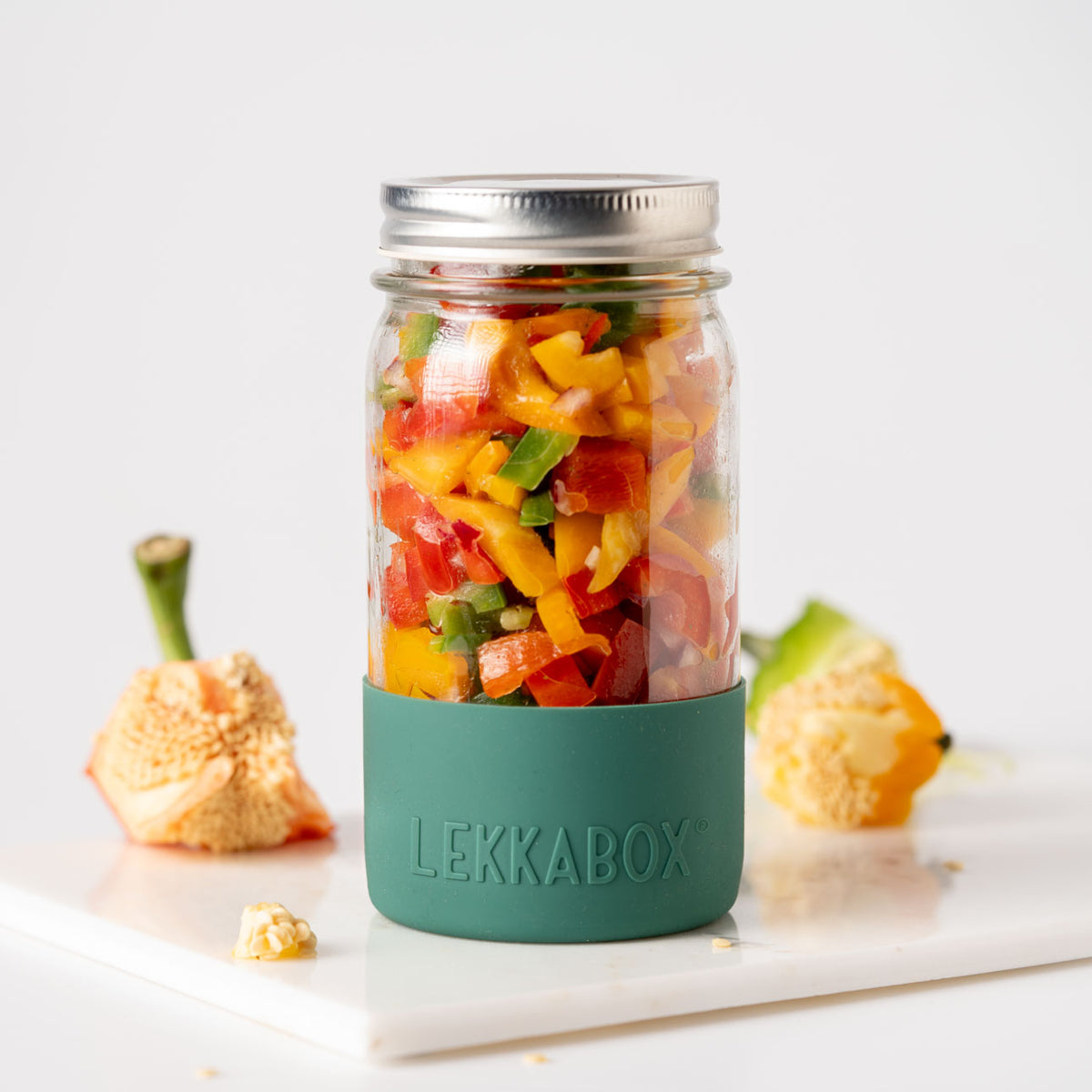 LEKKABOX Meal Prep – skleněná dóza s víčkem a silikonovým chráničem, 500 ml les