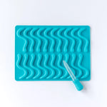 Načíst obrázek do prohlížeče Galerie, Silikonová forma na výrobu gumových žížal s pipetou modrá
