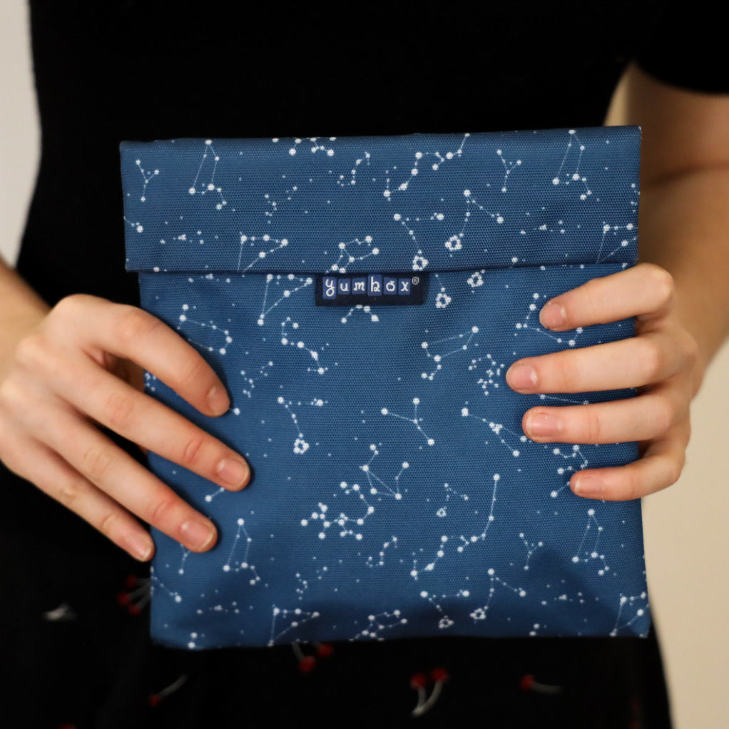 Yumbox POCHETTE - zero waste sáček na sendviče - hvězdná obloha