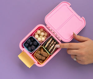 Sada 3 čtverečních silikonových formiček růžová Little Lunch Box Co